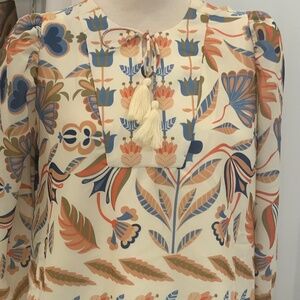 Sail to Sable Style F2515 Long Sleeve Blouse, Tan/Ivory Floral, sm,md,lg